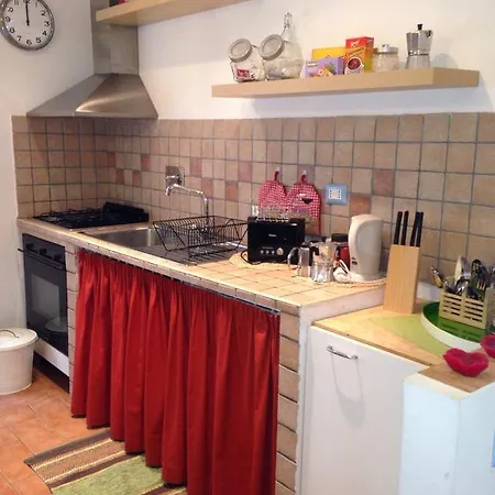 Alojamento de Acomodação e Pequeno-almoço Casa Degli Ubaldi